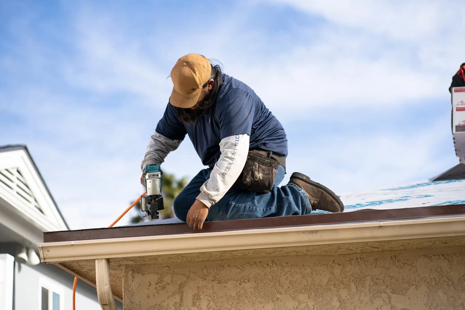Banner Top-Rated Local Roofing Service – Protecting Homes In Your Area!